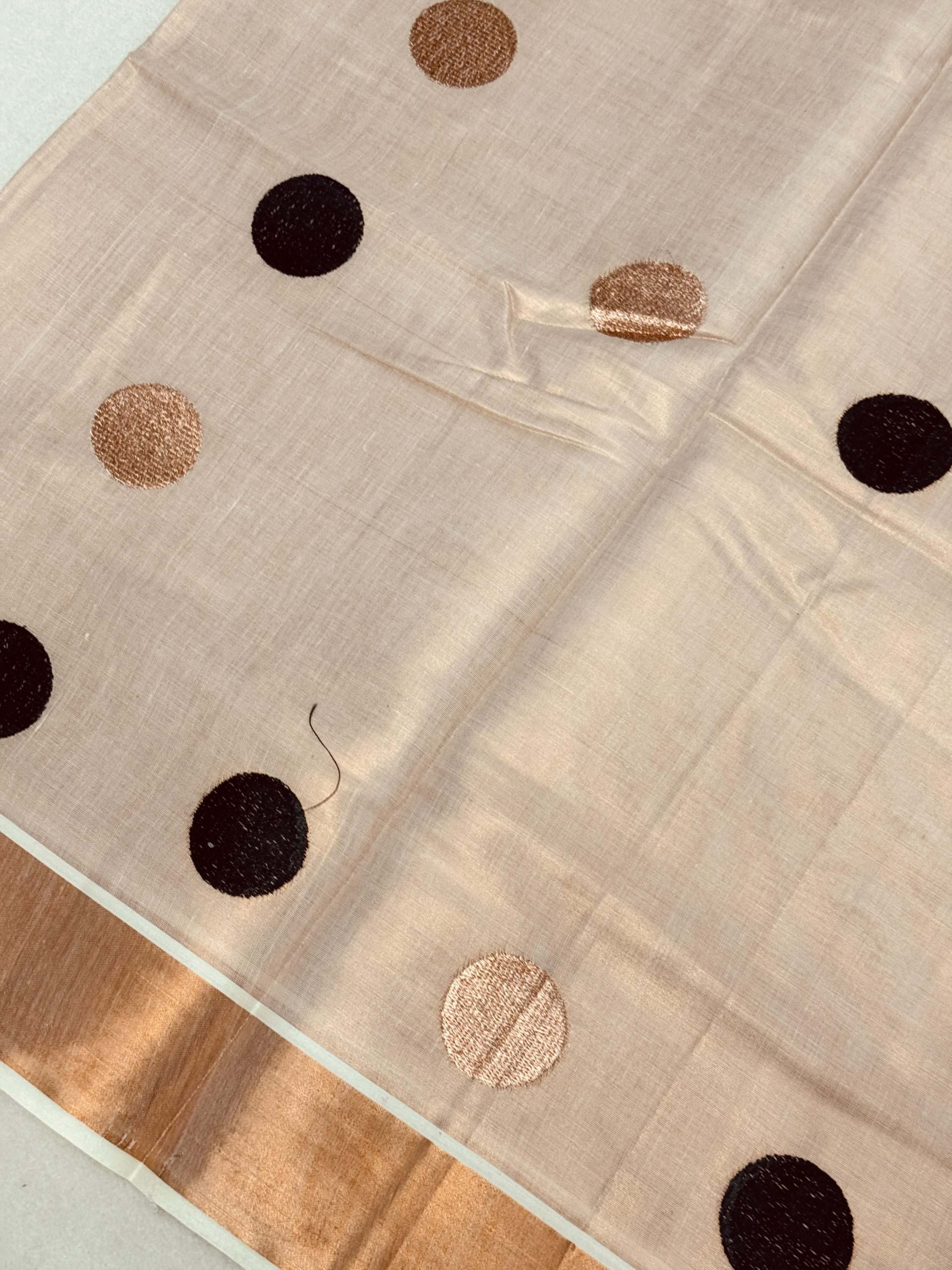 Kerala Traditional Set Saree with Copper Zari and Polka dots